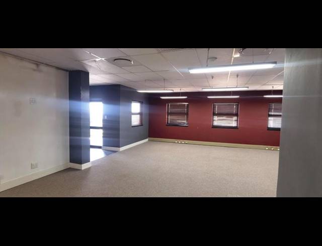 BUSINESS PROPERTY TO RENT IN TYGER VALLEY